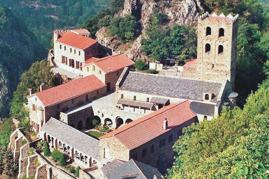 Pyrenäen: Wanderreise katalanische Bergwelt - Kloster Ausflug
